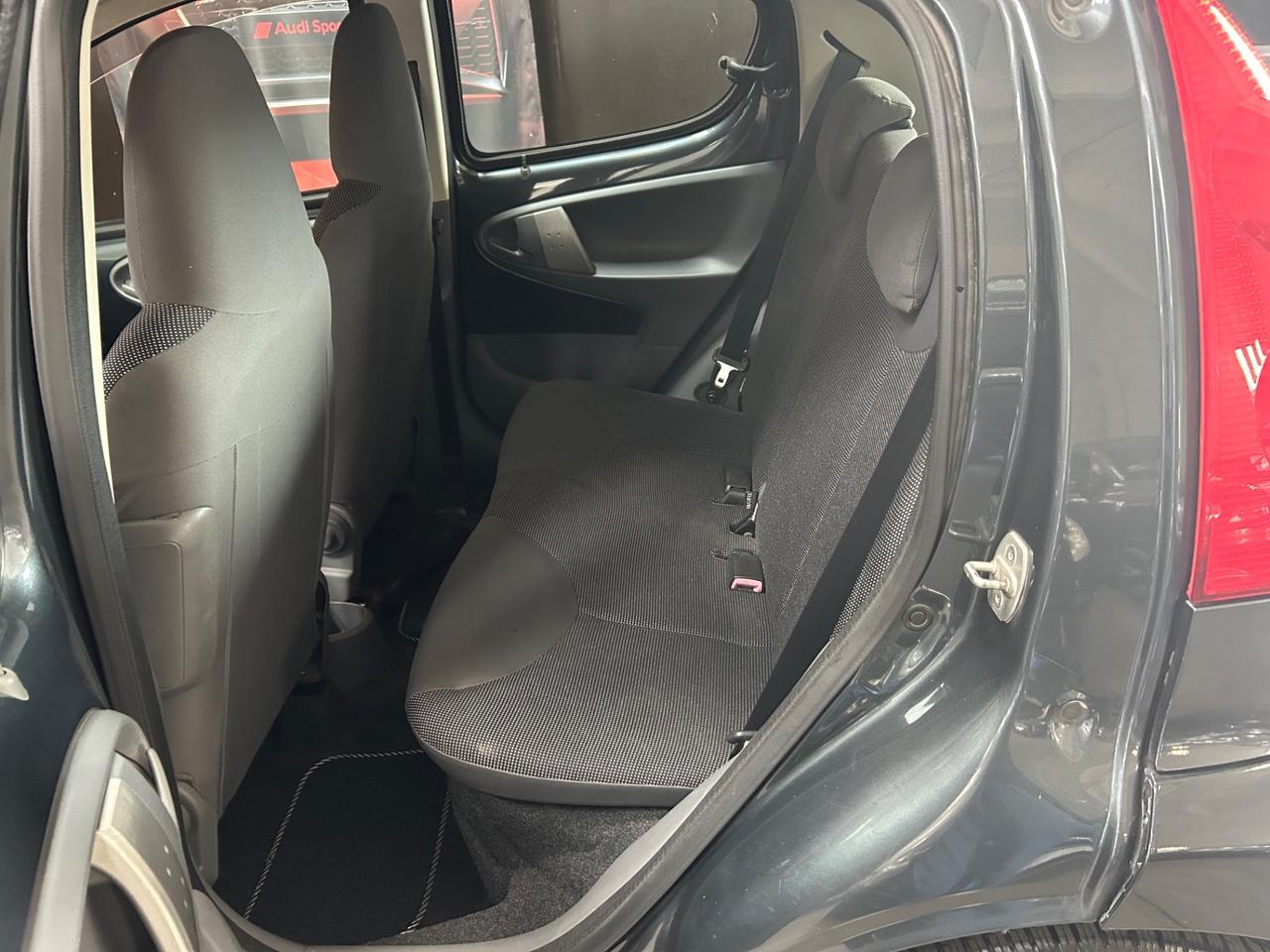 Peugeot 107 1.0 68CV 3p. Plaisir automatica