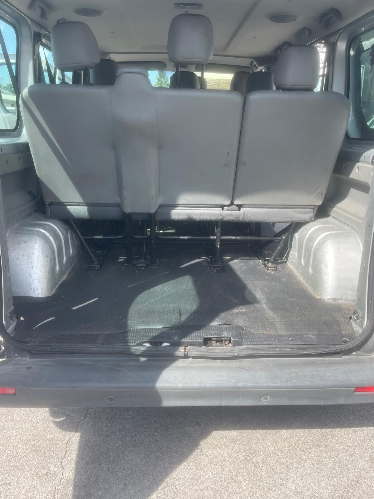 Opel Vivaro 29 2.0 CDTI PC-TN Combi Semivetrato M1
