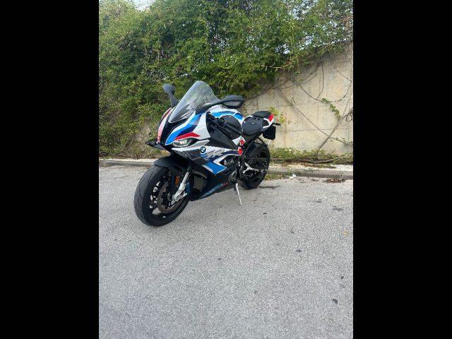 BMW M 1000 RR -