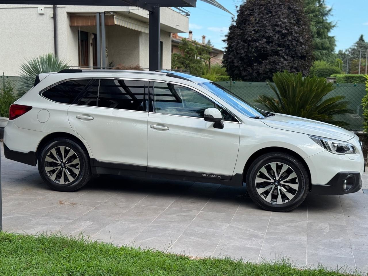 Subaru OUTBACK 2.0d Lineartronic Unlimited