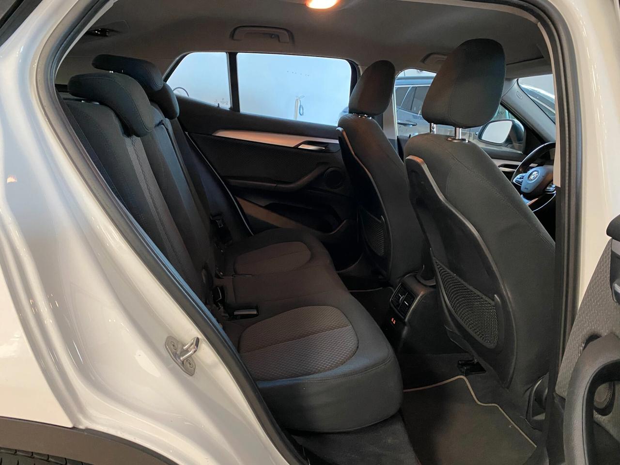 Bmw X2 sDrive18d Business
