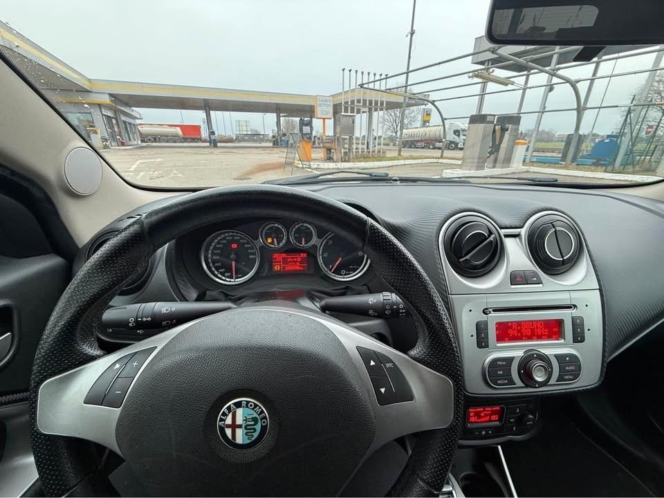 Alfa Romeo MiTo 1.3 JTDm-2 95 CV S&S Distinctive