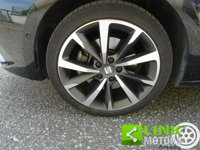 SEAT Leon 1.4 e-HYBRID 204 CV DSG FR PLUG IN *UNIPRO*