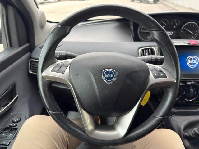 Lancia Ypsilon 1.0 FireFly 5 porte S&S Hybrid Ecochic Gold