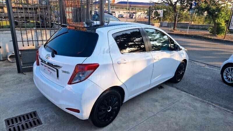 Toyota Yaris 1.4 D-4D 90 CV Lounge