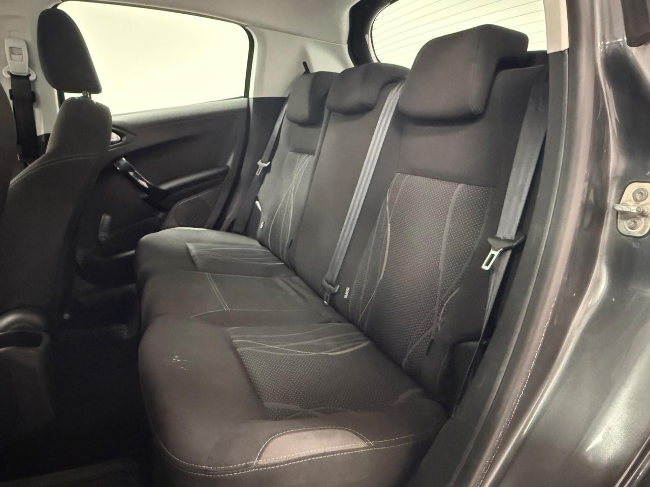 Peugeot 208 1.4 HDi 68 CV 5 porte Active