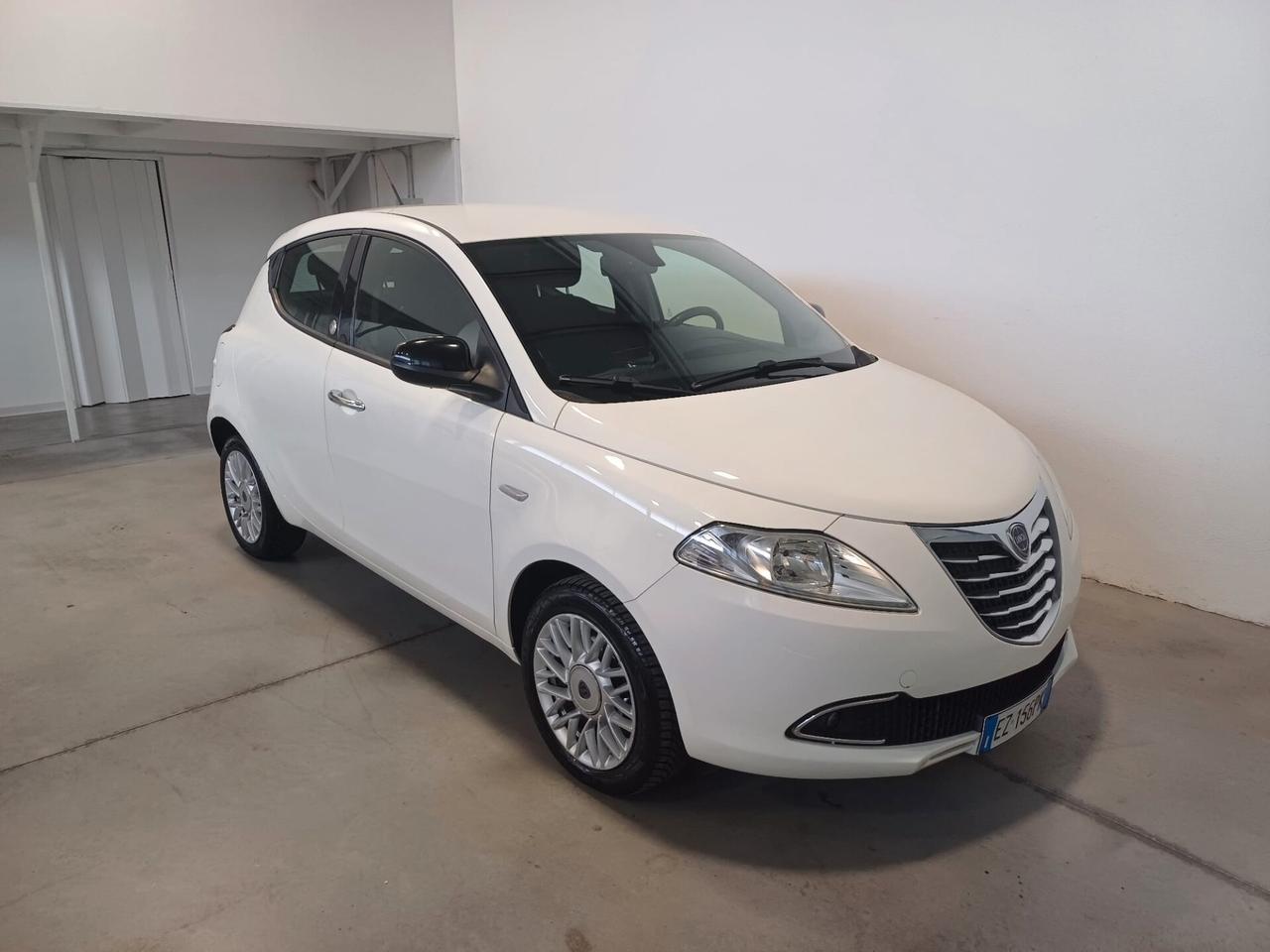 Lancia Ypsilon 1.2 69 CV 5 porte GPL Ecochic Gold