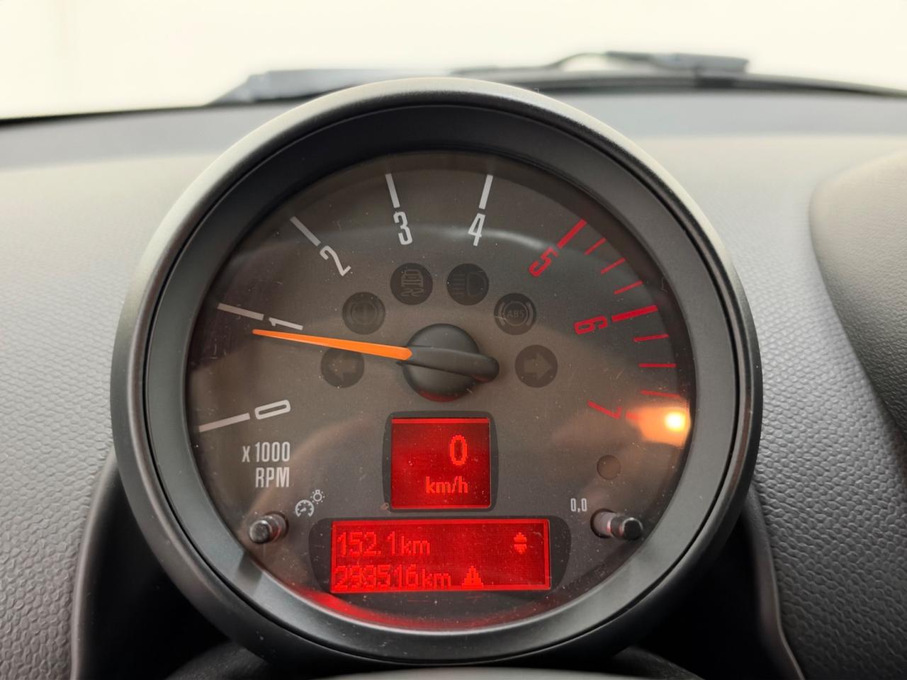 Mini Countryman Cooper D 1.6 Neopatentati