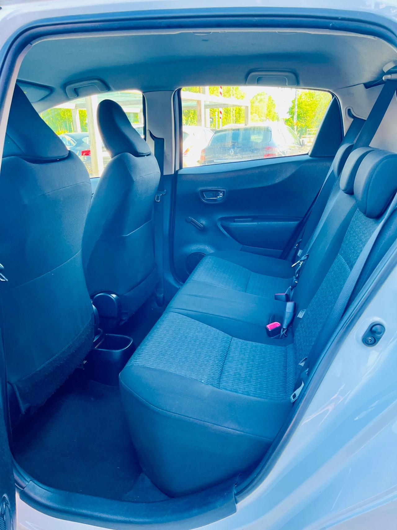 Toyota Yaris 1.0 5 porte