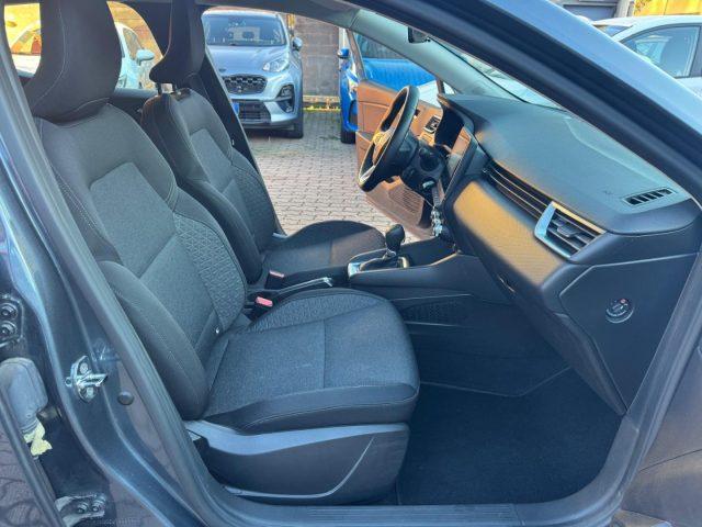 RENAULT Clio Full Hybrid E-Tech 140 CV Business