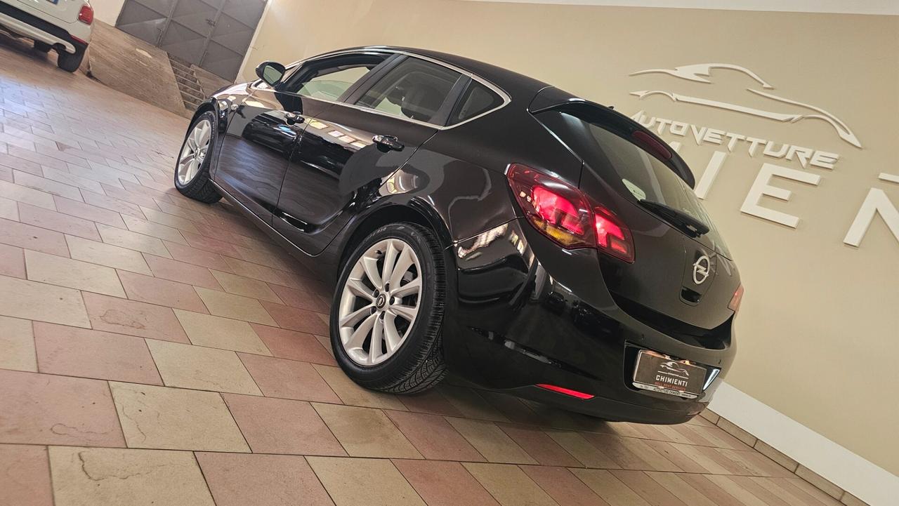 Opel Astra 1.7 CDTI 125CV 5 porte Cosmo