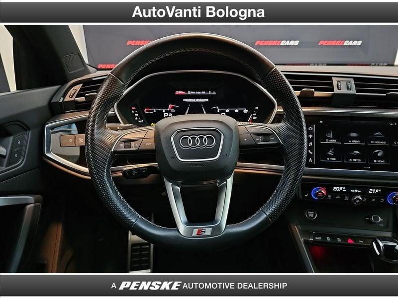 Audi Q3 Q3 35 2.0 tdi Identity Black s-tronic