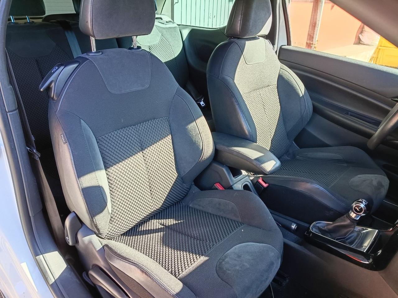 DS DS3 Sport Chic 1.6 Blue HDi 100 #9596