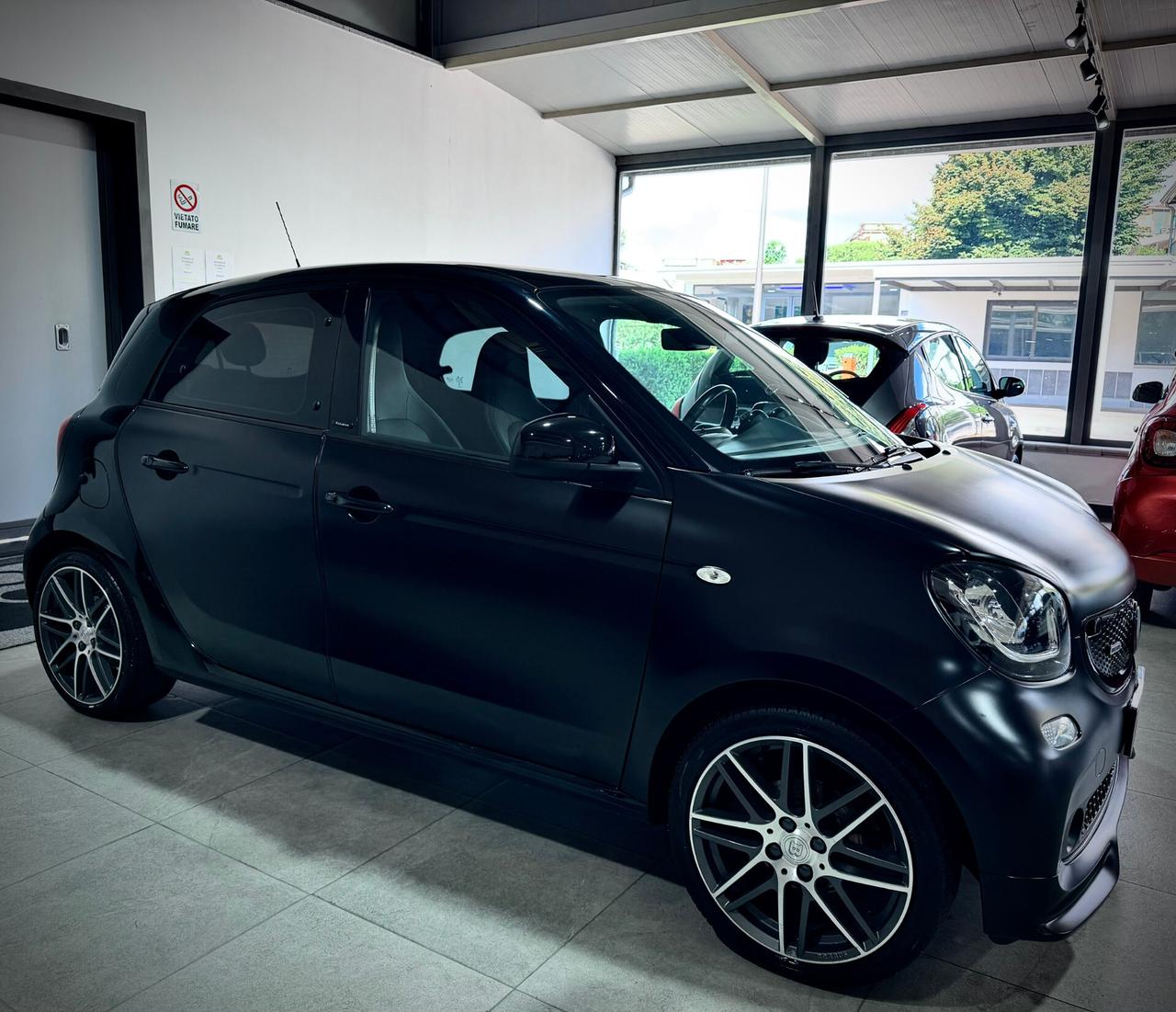 Smart Forfour 0.9 109CV GPL Twinamic Brabus Exclusive