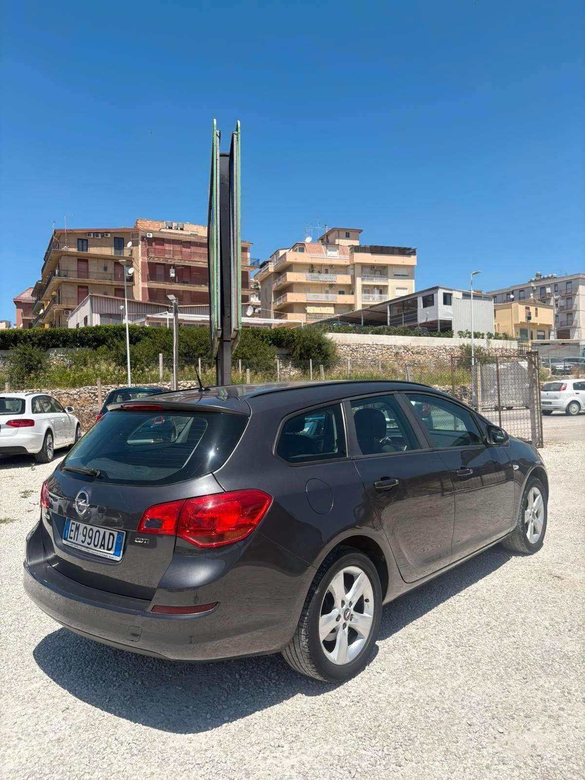 Opel Astra 1.7 CDTI 110CV 5 porte Elective