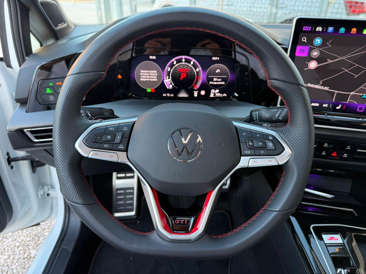 New Volkswagen Golf 8.5 GTI 2.0 TSI 265 CV