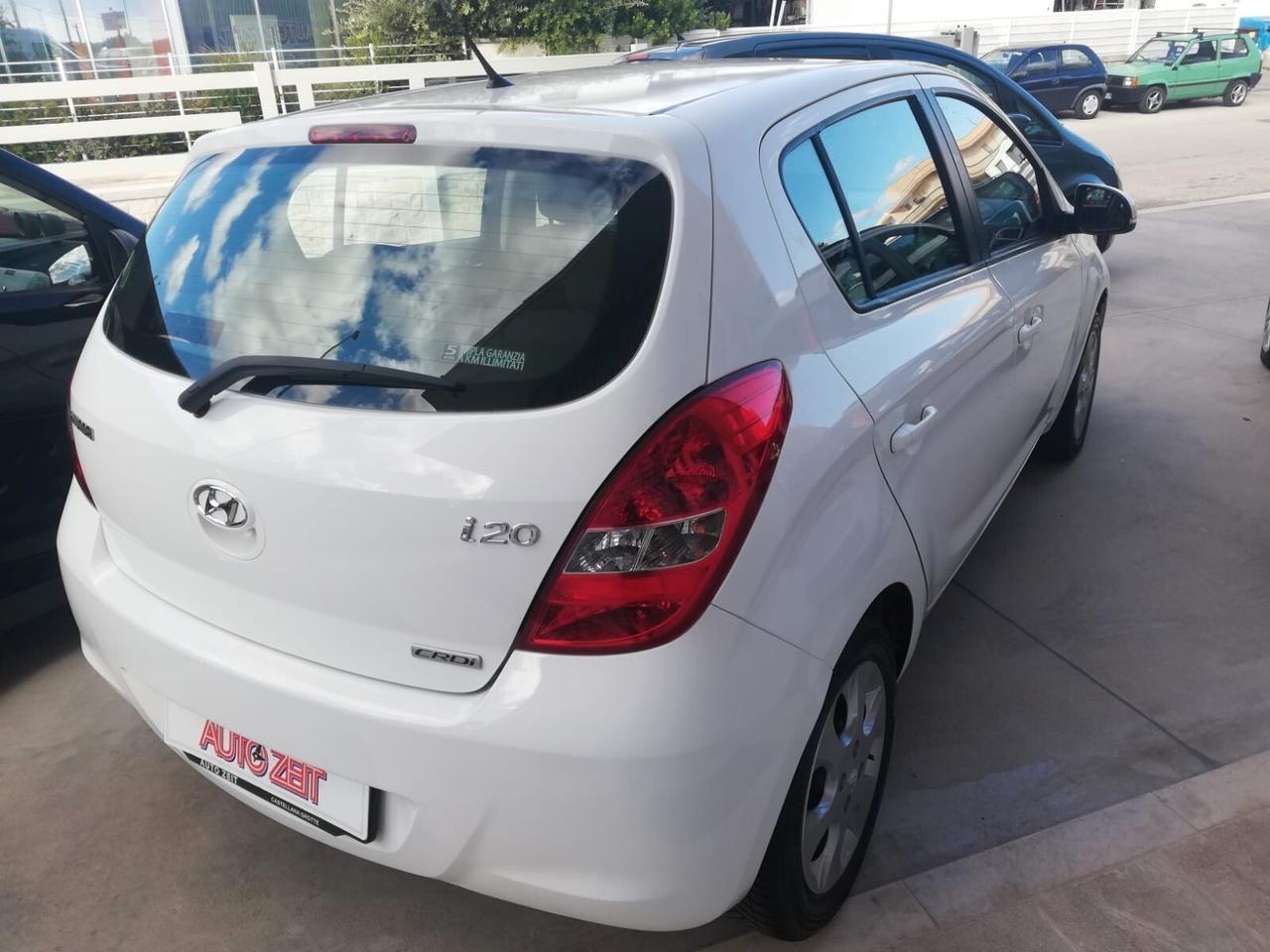 Hyundai i20 1.4 CRDi Sound Edition - 2011