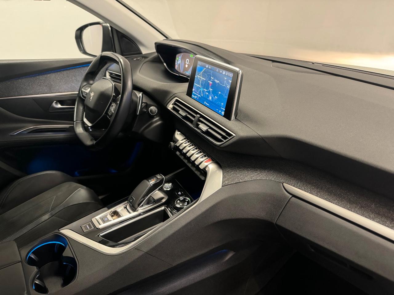 Peugeot 3008 BlueHDi 130 S&S EAT8 Crossway FULL OPTIONAL