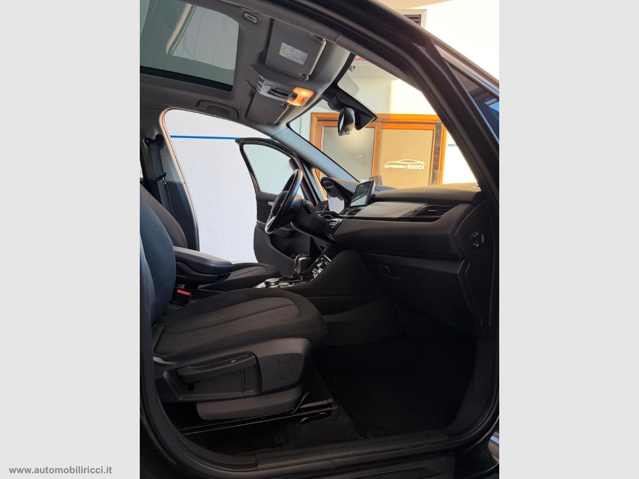 BMW 218d Active Tourer Advantage