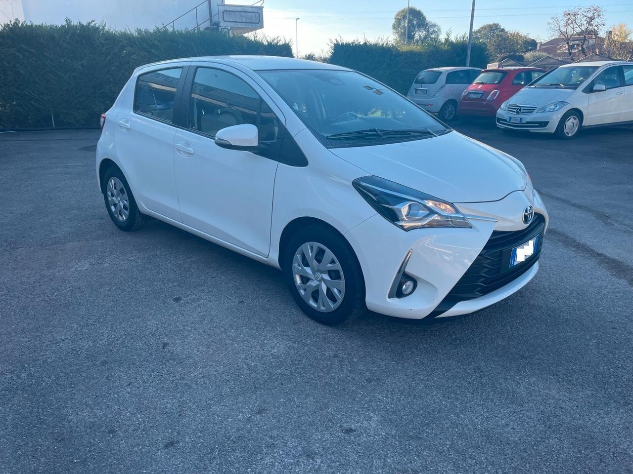 Toyota Yaris 1.0 5 porte