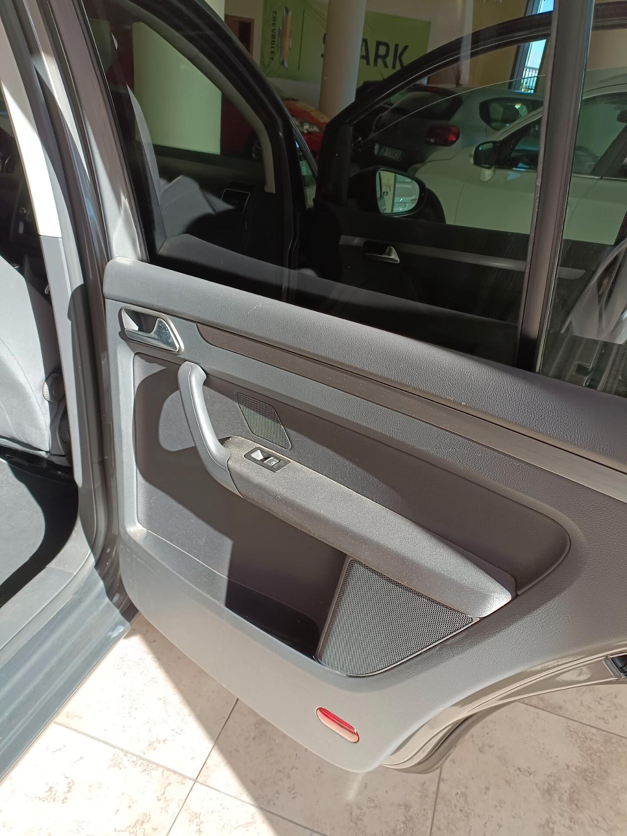 Volkswagen Touran 1.4 TSI Comfortline EcoFuel