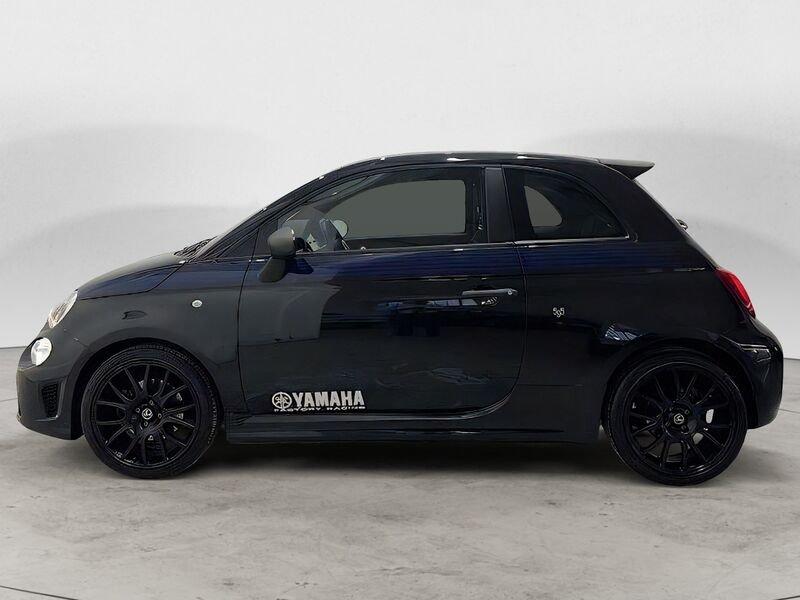 Abarth 595 1.4 Turbo T-Jet 165 CV Monster Energy Yamaha