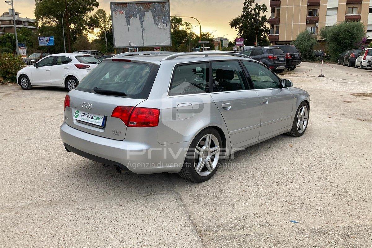AUDI A4 2.0 16V TFSI Avant quattro Top