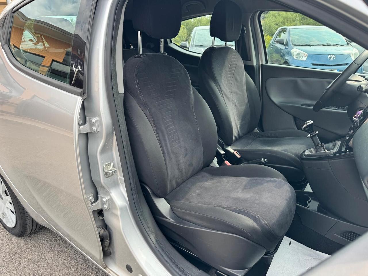 Lancia Ypsilon 1.2 GPL NEOPATENTATI 2014