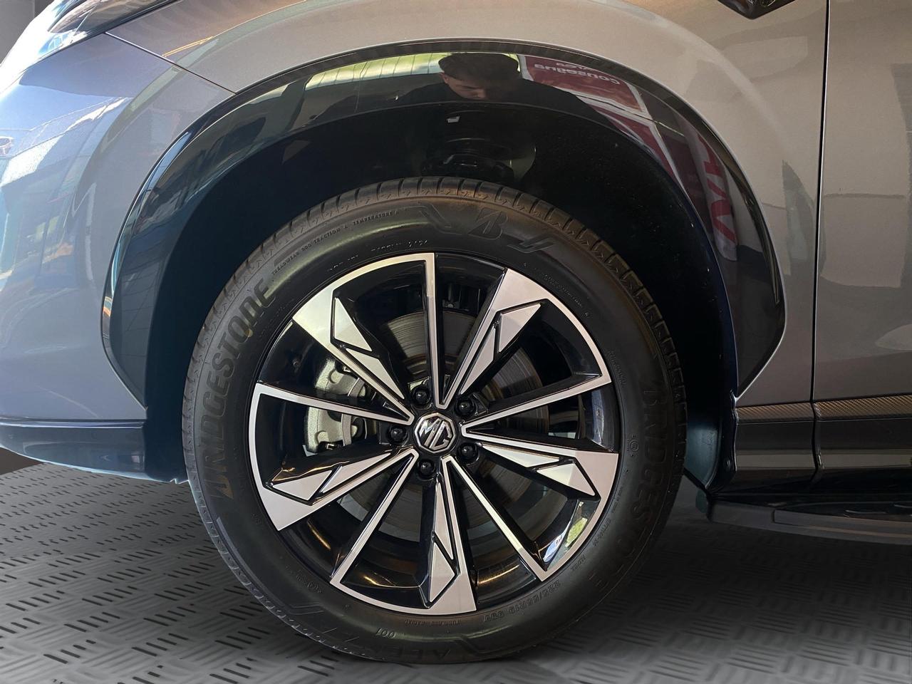 Mg HS NEW 1.5 phev Luxury