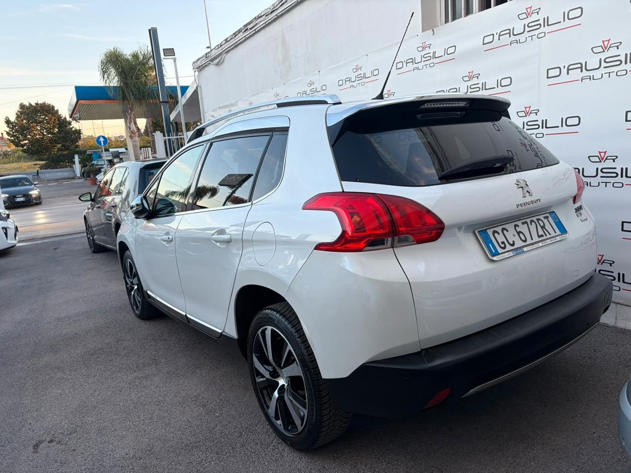 Peugeot 2008 1.6 e-HDi 115 CV Stop&Start Allure