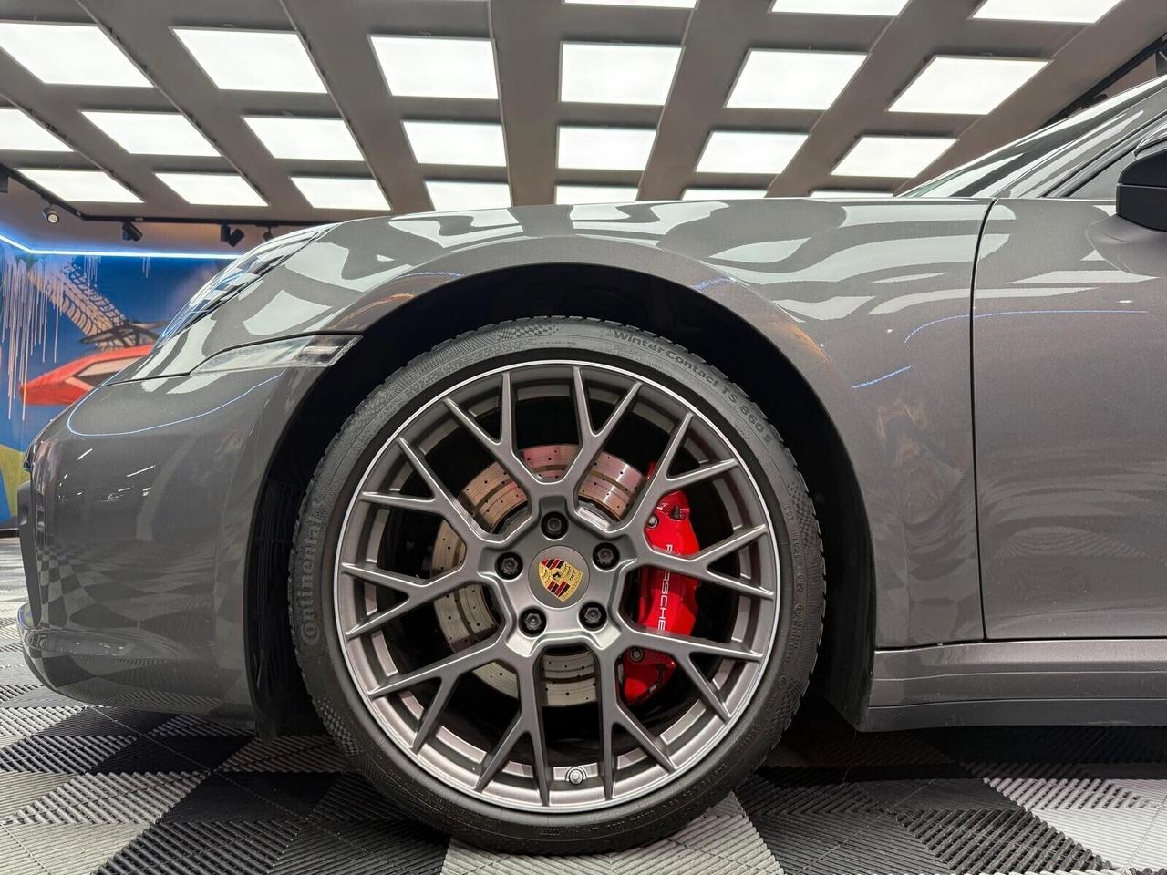 Porsche 911 Carrera 4S (130)