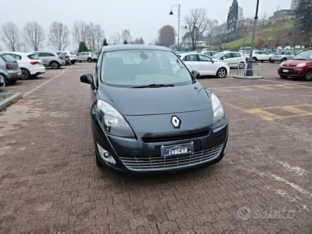 Renault Scenic 7 POSTI VALUTIAMO USATO/SCAMBIO