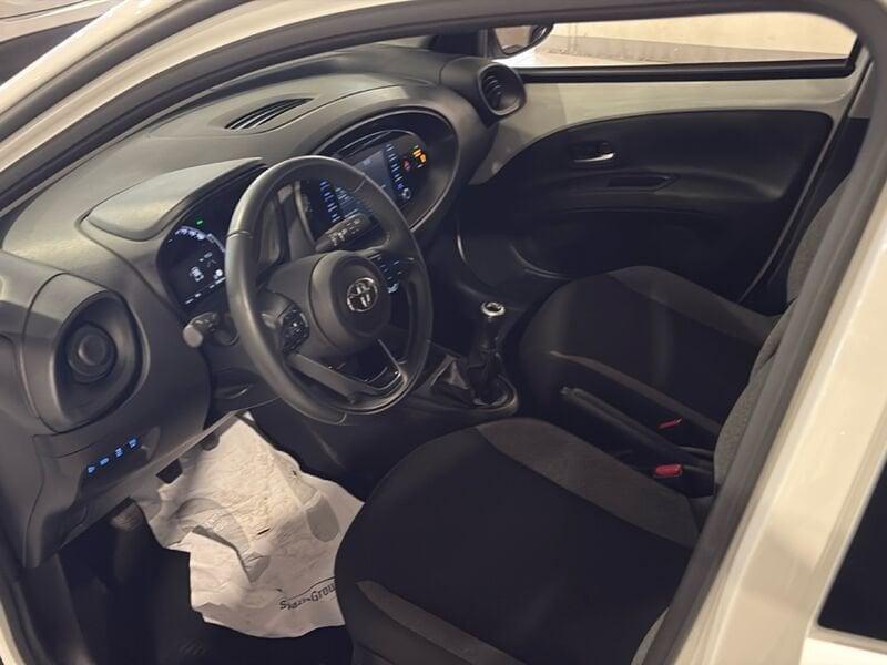 Toyota Aygo X 1.0B (72 CV) Active