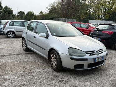 Volkswagen Golf 1.6 16V FSI 5p. Sportline