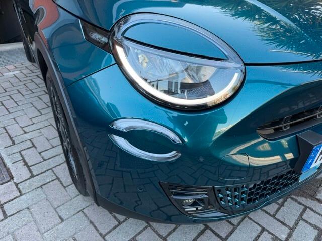 Fiat 600 Hybrid 100 CV DCT MHEV La Prima