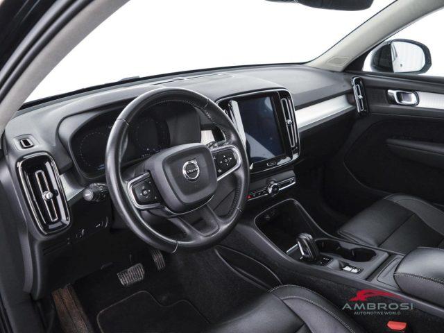 VOLVO XC40 D4 AWD Geartronic Momentum