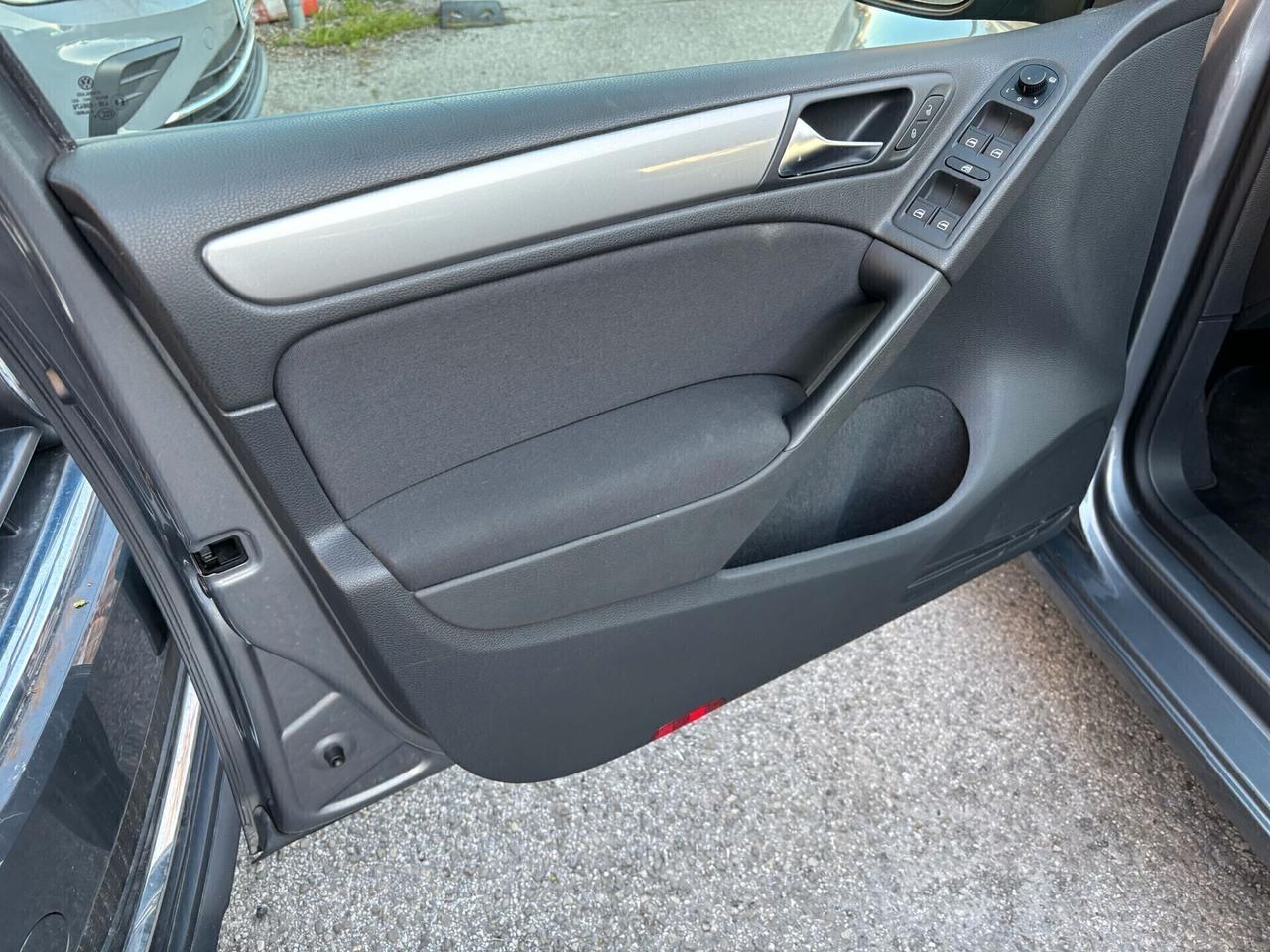 Volkswagen Golf 1.6 TDI DPF 5p. OK Neopatentati