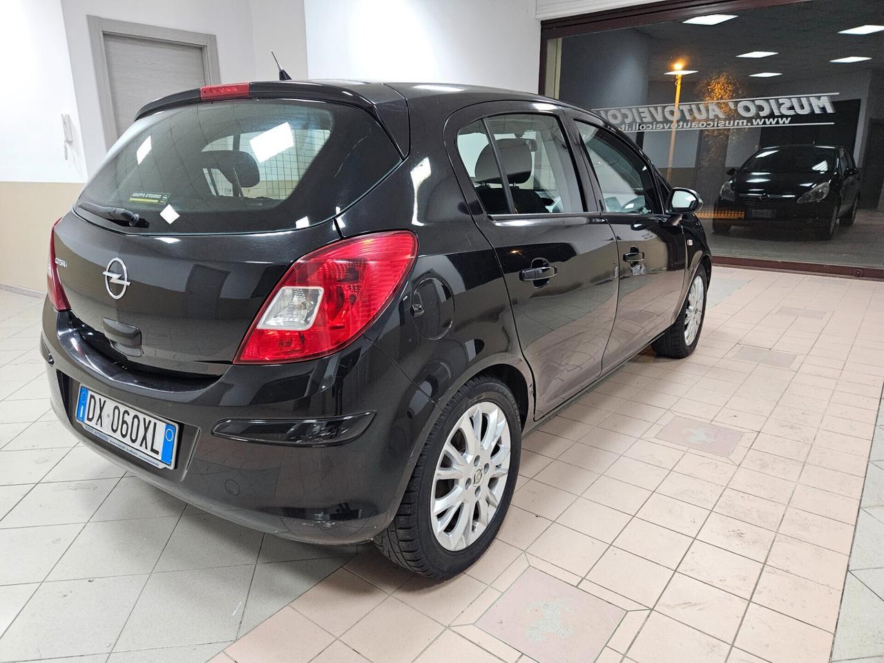 Opel Corsa 1.2 5 porte Enjoy