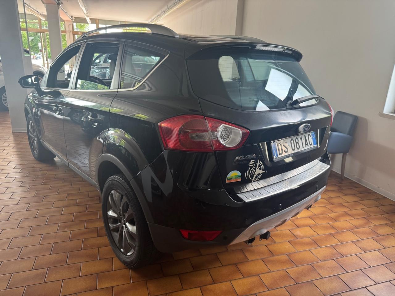 Ford Kuga 2.0 TDCi GANCIO TRAINO