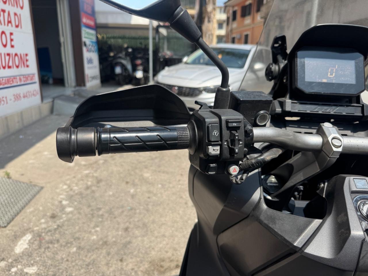 Honda ADV 350 Sport