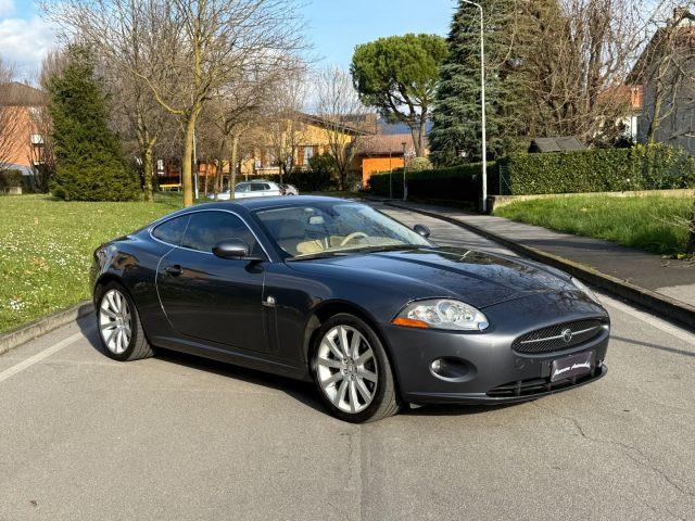JAGUAR XK 4.2 V8 Coupé