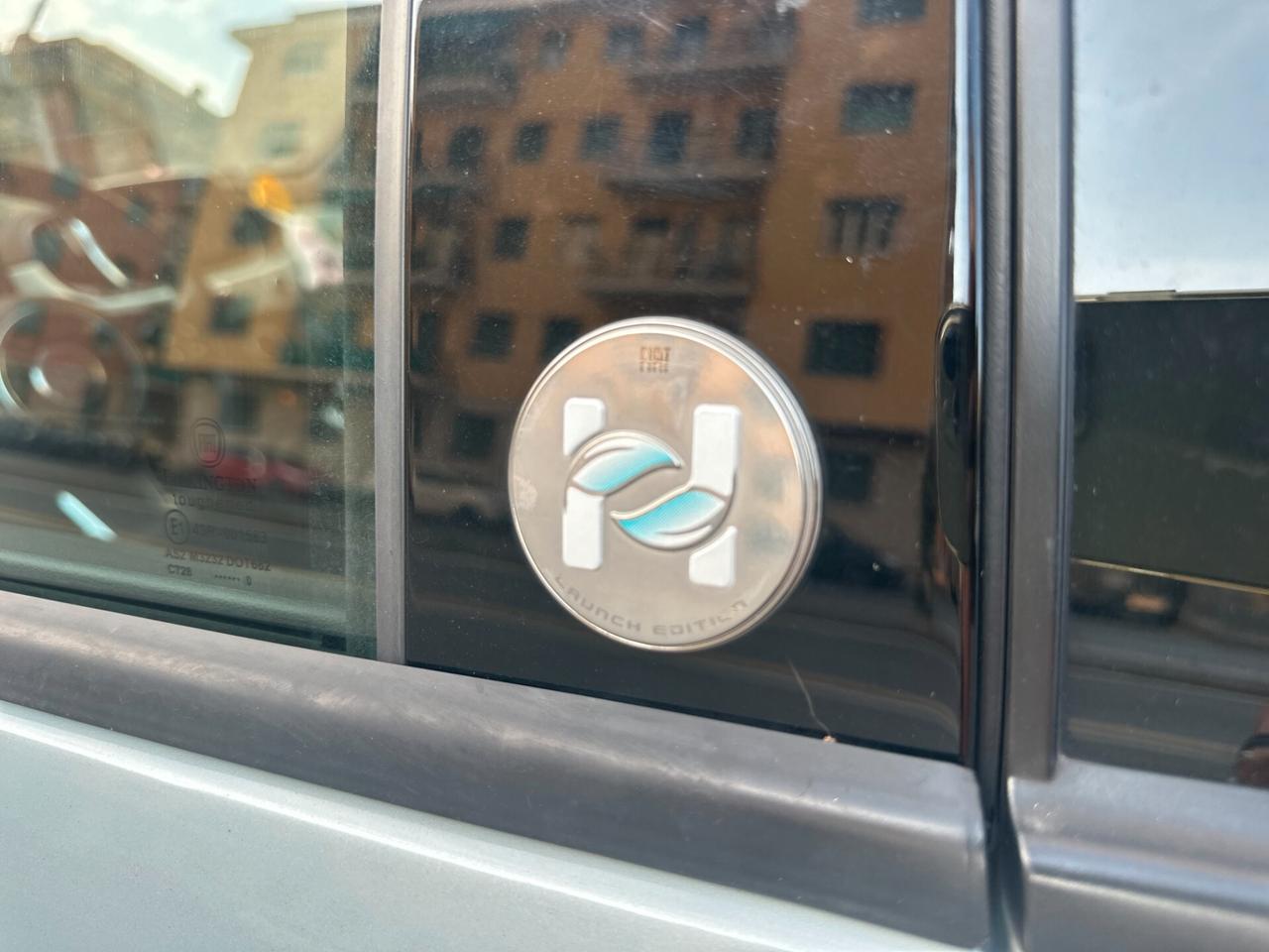 Fiat 500 1.0 Hybrid LAUNCH EDITION Full OPTIONAL Cerchi "16 - Sensori - Cruise Control - Etc.