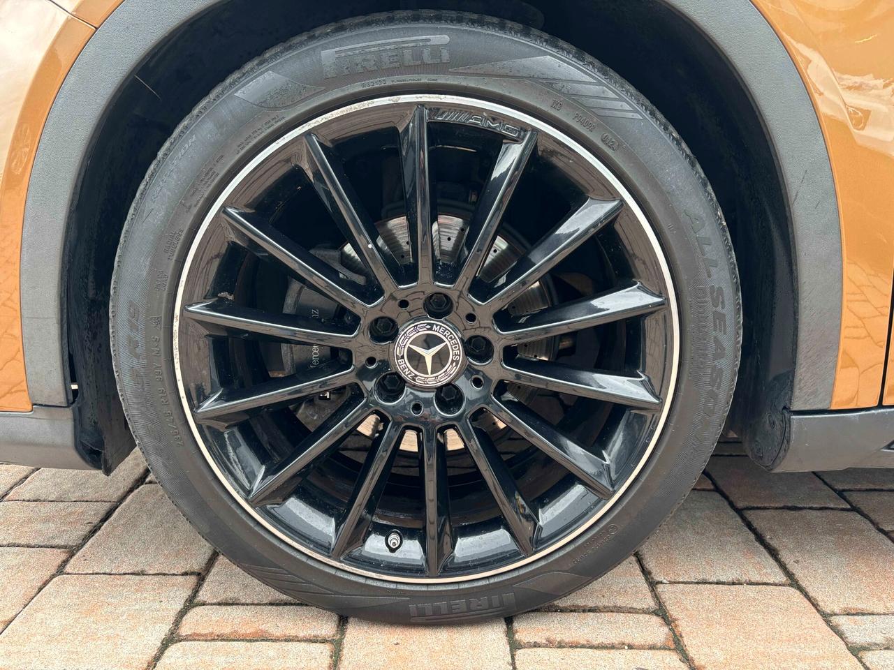 Mercedes-benz GLA 200