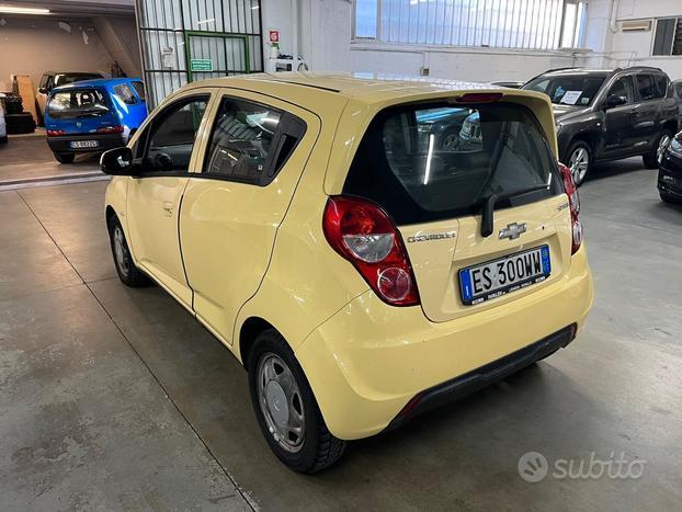 Chevrolet Spark 1.0 tenuta bene, GPL