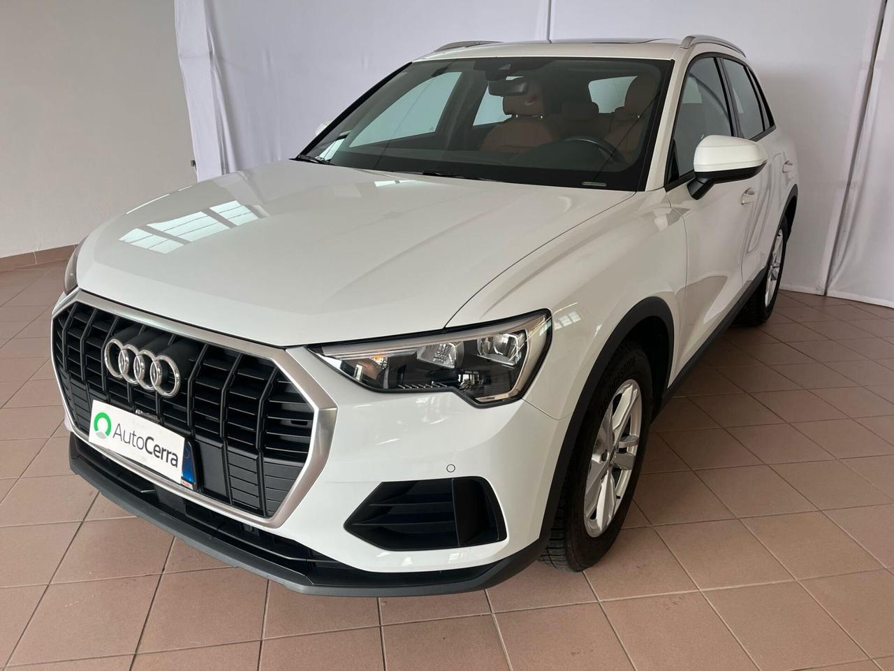 Audi Q3 35 TDI S tronic Business