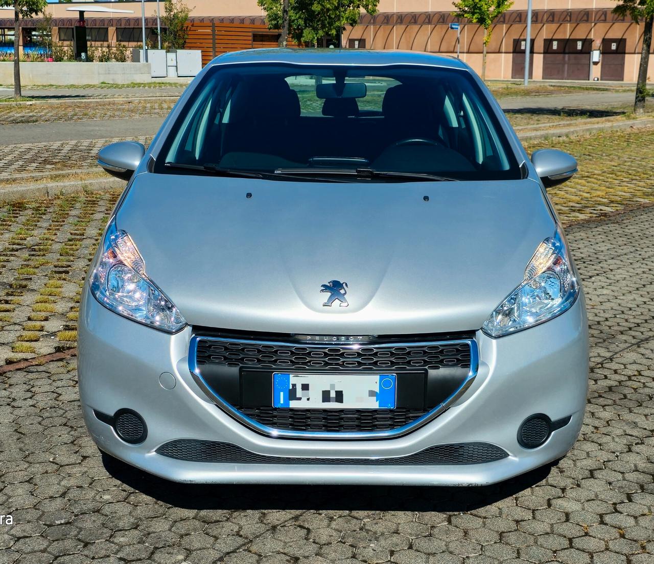Peugeot 208 full optional Metano garantita 12 mesi