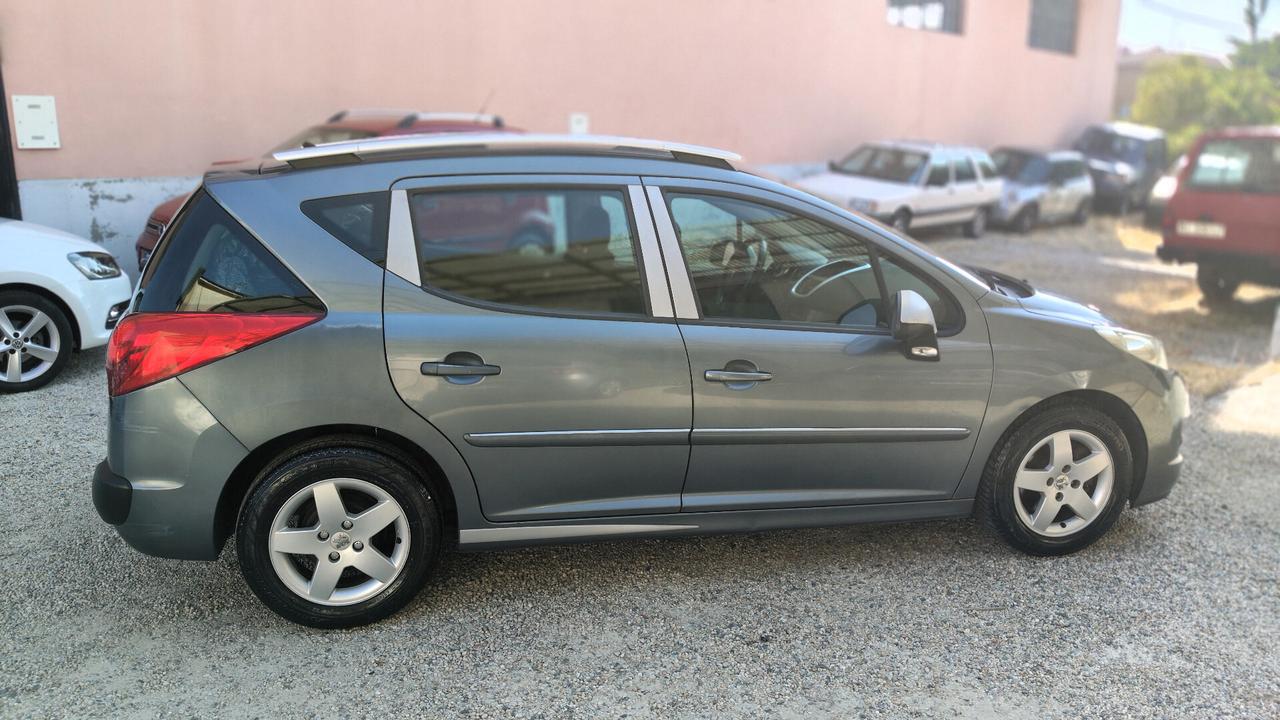 Peugeot 207 1.4 VTi SW Ciel GPL