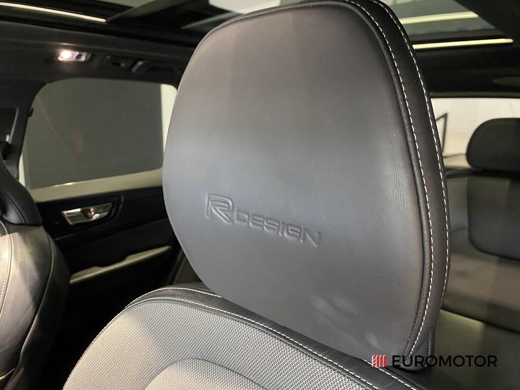 Volvo XC60 2.0 B4 R-Design AWD Geartronic