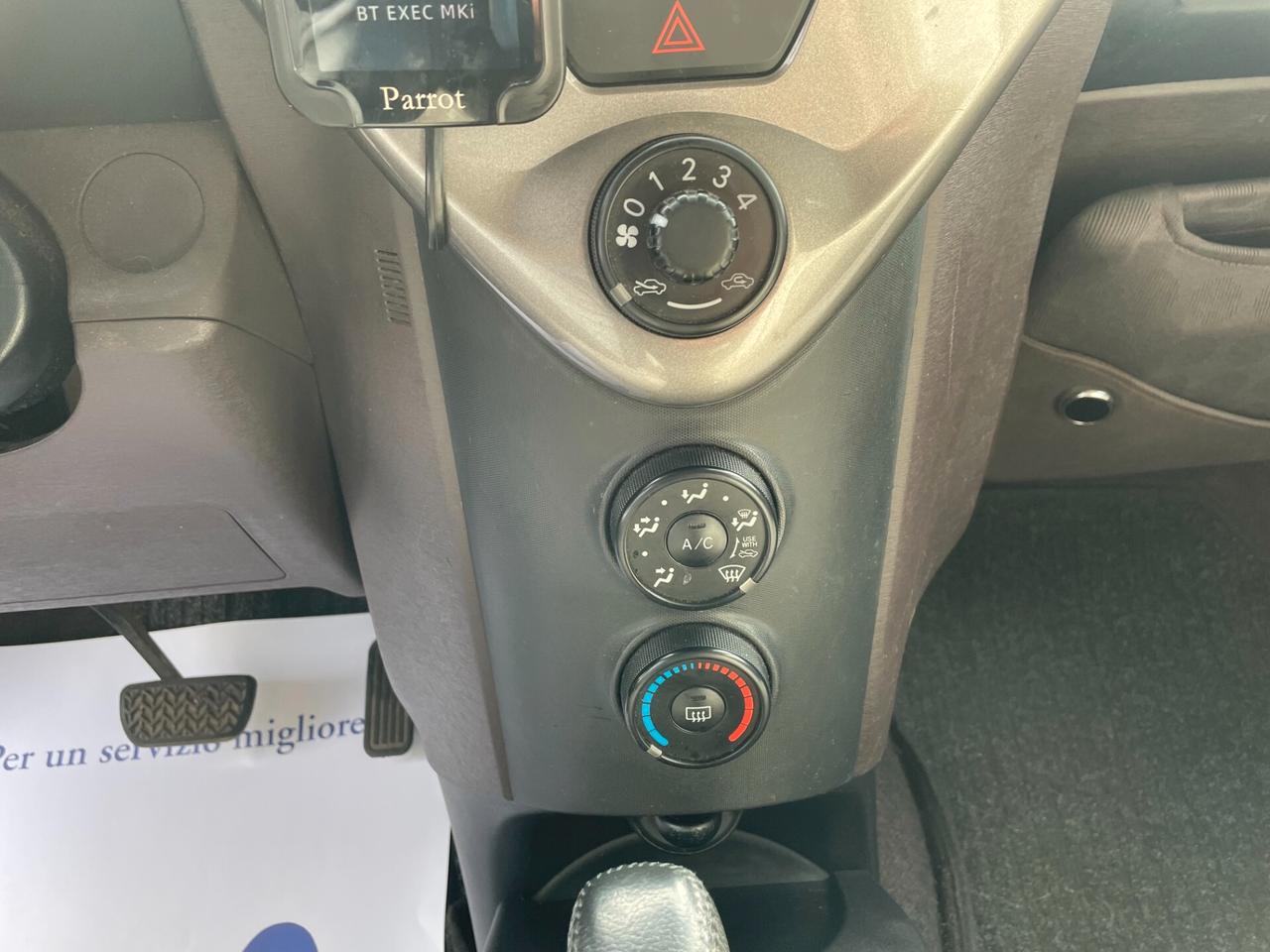 Toyota iQ 1.0 Multidrive