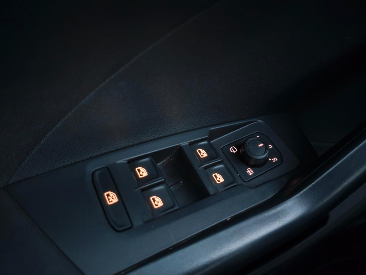Volkswagen T-Cross 1.0 TSI Style